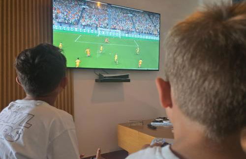 Fun and Fly House - Photo 8