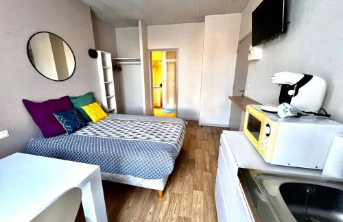 Beau Studio 2 en Centre Ville de Niort au calme proche Gare - Foto 4