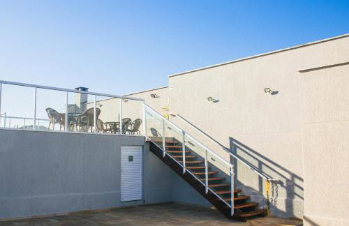 APARTAMENTO PRÓXIMO A PRAIA PISCINA E AREA GOURMET - Foto 17