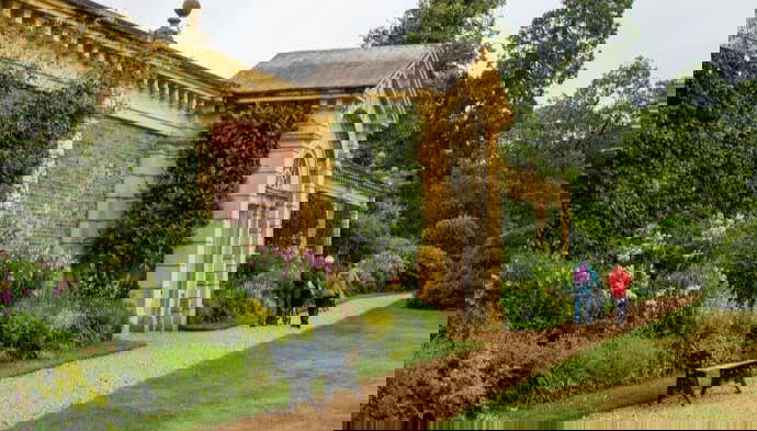 Recorriendo los terrenos de Osborne House