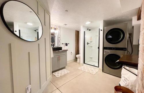 Historical Boiler Maker - Downtown Muskegon - Foto 7