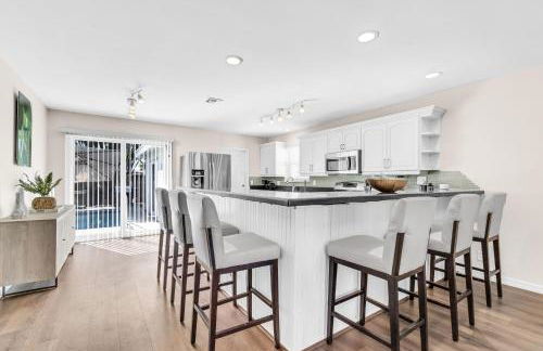 Private Pool - Outdoor Shower - Arcade games - Foto 13