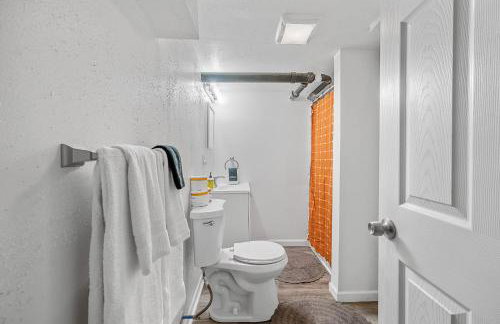 The Modern Family Retreat ABODEbucks - Foto 36