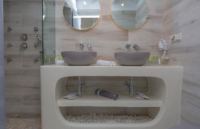 Naxos Riviera Suites - Photo 27