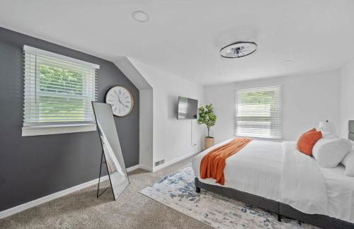 Luxury 5BR Cincinnati, Sleeps 12, Crib, Home Gym, Fenced Backyard - Foto 50