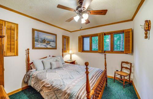 Senic Views, Game Room! Family Cabin in Deep Gap - Foto 17