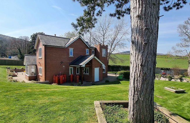 Plas Gwyrch Gatehouse - Foto 24