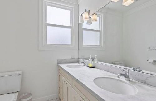 Spacious SF Haven - Cozy Bedrooms & Modern Kitchen - Foto 19