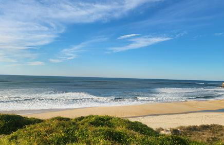 Nazare Uninterrupted Views and Sounds of the Sea - Foto 40