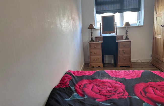 Spacious 2-bed Apartment in Hornchurch - Foto 9