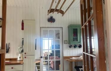 Lofthouse - secluded quirky cottage with sea views! - Photo 49