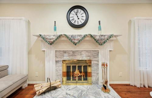 DC Luxury Retreat in Forest Spacious Full of Fun - Foto 6