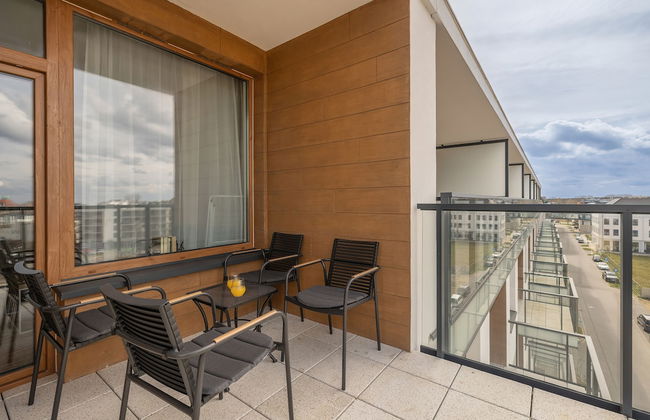 Bel Mare Apartment w/ Balcony by Renters - Foto 36