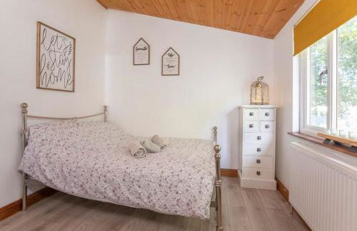 family honeybeelodge york Hot Tub and wood burner - Foto 9