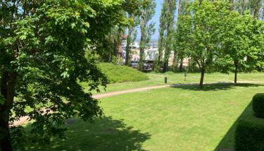 À COTÉ DE LA BAIE DE CANCHE-Appt 4pers-Linge compris-Lits faits-1CHB 1 lit double-1CABINE 1 lit superposé-2SDB-piscine-parking-boulodrome-tennis - Foto 3