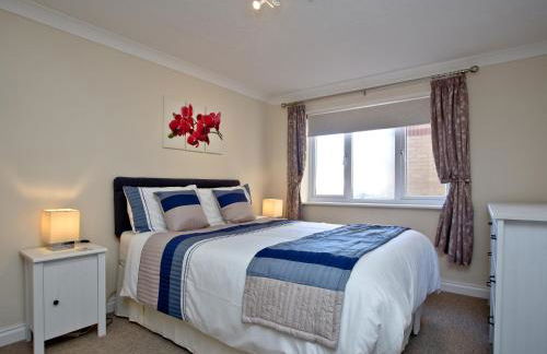 Steps From The Shore - Photo 8