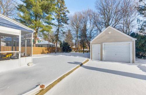 3 Mi to Hospitals Inviting Rockford Home with Yard! - Foto 22