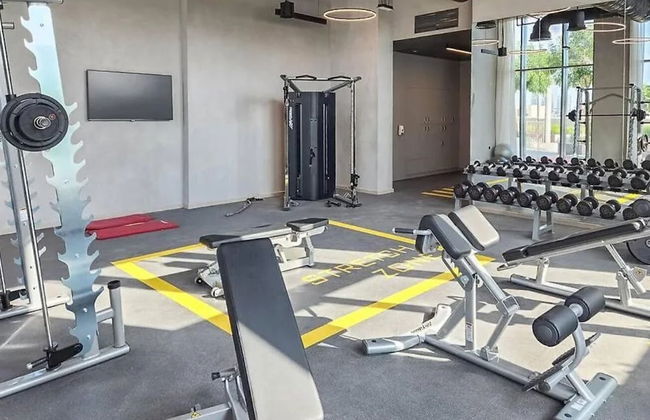 Aya - Elegant 1BR Apartment With Balcony and Creek Views - Photo 30