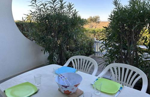 Port Camargue, T2 climatisé, terrasse, parking, animaux admis - FR-1-250-219 - Photo 6