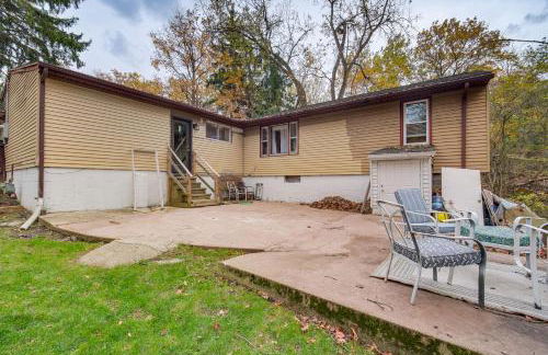 Easy Cleveland Access! Quiet Suburb Stay with Yard - Foto 27