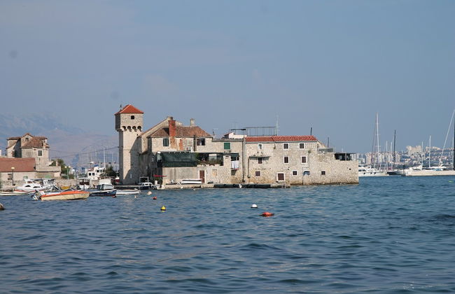 Green-beautiful Modern Apt. With Balcony & Garden - Foto 27