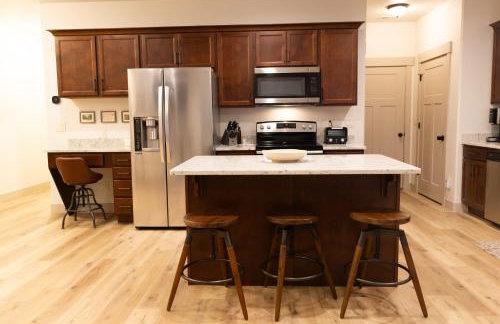 Two Pines Retreat - Brand New! - Foto 24