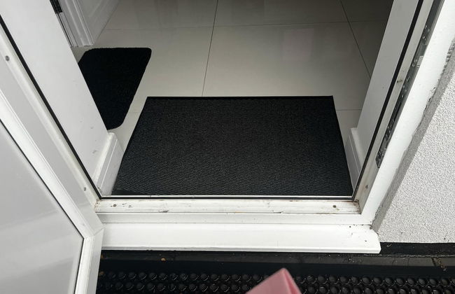 Separate One Bedroom Large Apartment in Slough - Foto 15