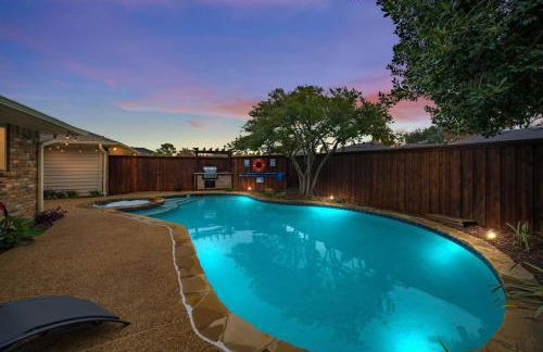 Best of Richardson - 5BD-3BA with Pool, Patio, BBQ - Foto 47