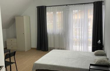 Noclegi w rynku - Foto 8