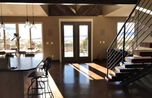 Barnwood Chateau with 2 Master Suites Hot Tub - Foto 39