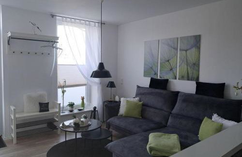 Op-England-I-mit-Terrasse-grossem-Garten - Foto 3