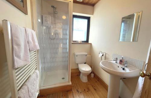 Beautiful 5BR House near Gretna Green with Garden - Pass the Keys - Photo 11