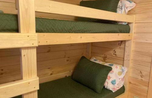 Unique Cabin Near Surf City with Loft and Parking - Foto 8