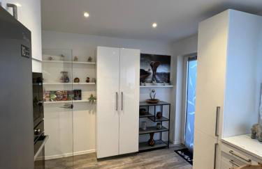 VipStay - Stilvoll und geräumige Apartments mit Terasse oder Balkon, Küche, kostenloses Parken, WLAN, Smart Tv - Foto 73