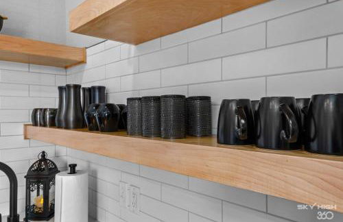 The Price House - Photo 32