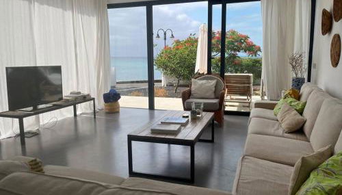 Casa en el mar con infinity pool - Foto 4