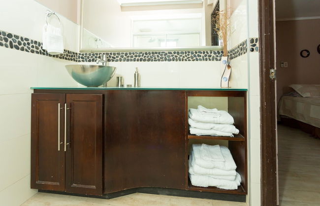 New Kingston CA Guest Apartment VI - Foto 19