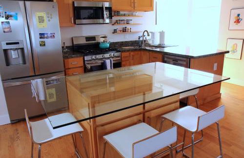 Stylish NOPA Penthouse, Remote Work Friendly - Foto 18