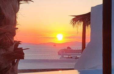 ELLI TROPiCAL LUXURY SUITES SUNSET-INFINITY POOL- SEA SIDE-NEAR CENTER PARKING - Foto 3