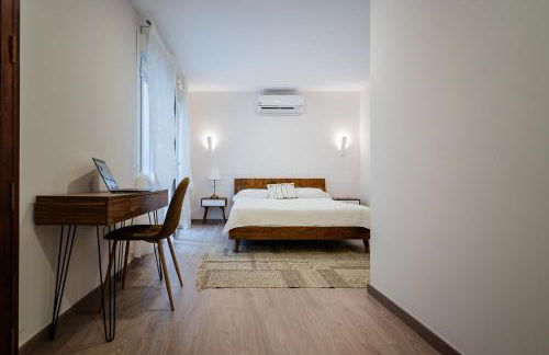Exclusive quietness in the heart of Madrid with Public Parking, Breakfast, 2 bathrooms - Photo 13