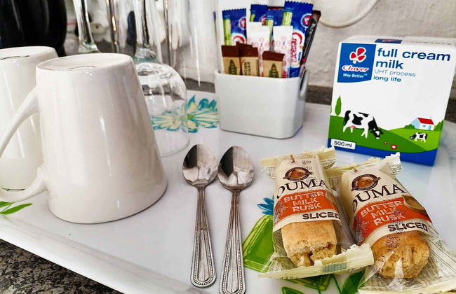 Boathouse Bed and Biscuit - Lower Deck - Photo 9