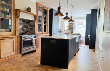 House in Appledore with Hot Tub and own parking - Foto 52