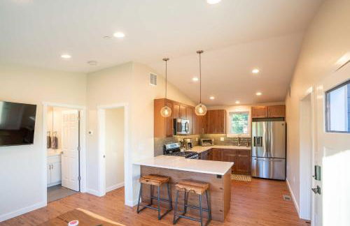 Golden Cottage Near Red Rocks and School of Mines! - Photo 6