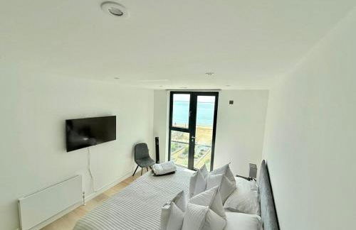 The Lookout-Sea Views-Balcony-Free parking - Foto 19