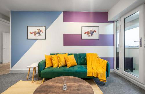 The Jockey Suite-Newmarket High Street-Two Double Bedroom Apartment - Foto 6