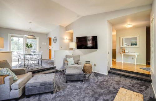 Sudden Valley Home about 1 Block to Lake Whatcom! - Foto 6