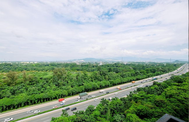 Best Homey and Comfort 2BR at Podomoro Golf View Apartment - Photo 25