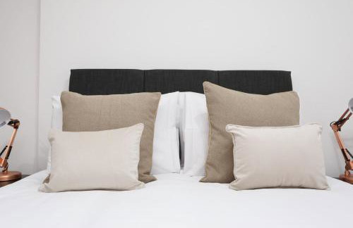 New Lodge Studios with Full Kitchen and Parking - Foto 11