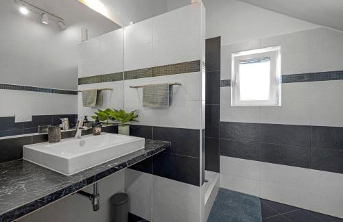 Villa Tonka with private pool near Krka - Foto 46