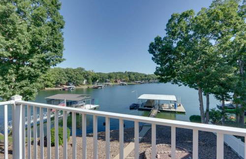 Lakeside Gravois Mills Home w/ Boat Slip + 4 Decks - Foto 70